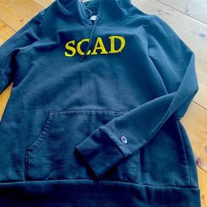 Women’s scad sweatshirt champion large